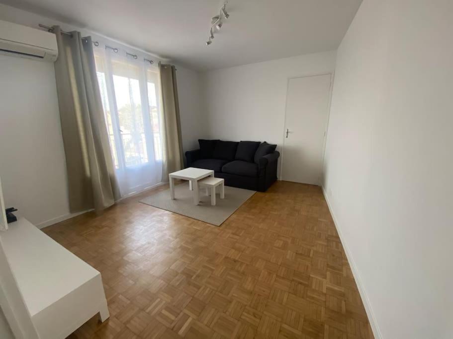 Apartment Petit Cocon Avec Balcon Au Centre De